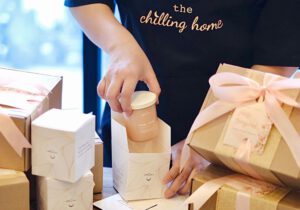 qua tang doanh nghiep