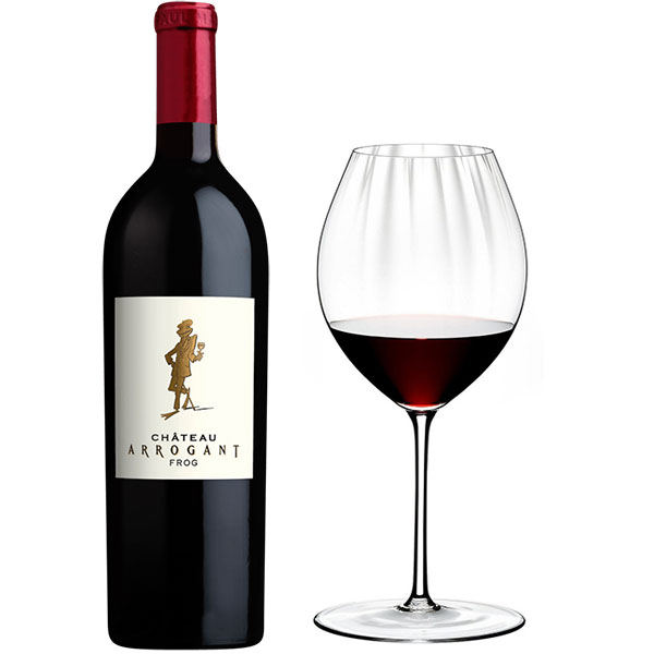 Rượu Vang và Hoa Hồng: Sự Kết Hợp Tuyệt Vời Cho Bữa Tiệc Lãng Mạn 1 Rượu Vang Đỏ: Lựa Chọn Quà Tết Hoàn Hảo Cho Năm 2025