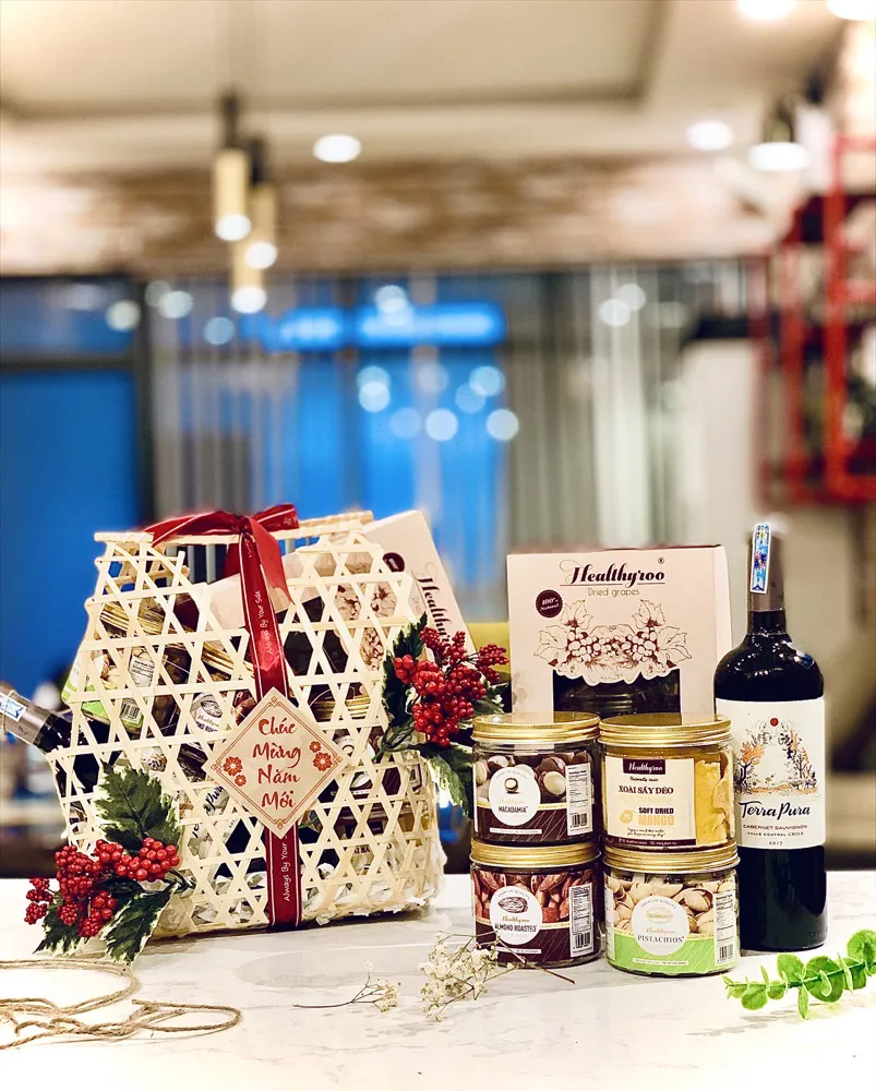 Giỏ Quà Tết Đẹp 2025: Lựa Chọn Hoàn Hảo Cho Người Thân Yêu