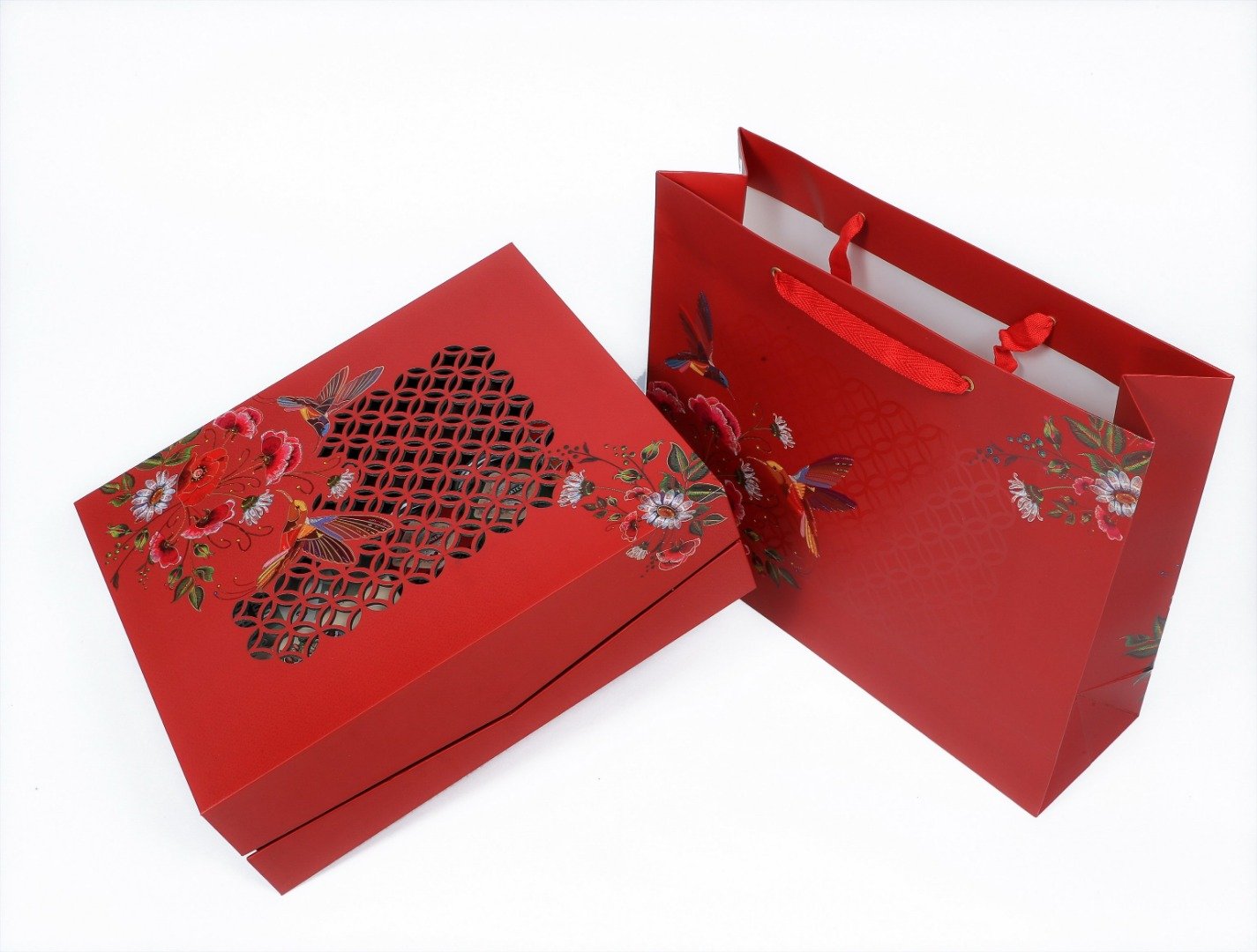 Nghệ Thuật Tạo Ra Túi Quà Tết - Chọn Lựa Hoàn Hảo Cho Ngày Xuân Nghệ Thuật Tạo Ra Túi Quà Tết - Chọn Lựa Hoàn Hảo Cho Ngày Xuân